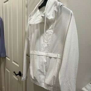 Lululemon white quarter zip windbreaker